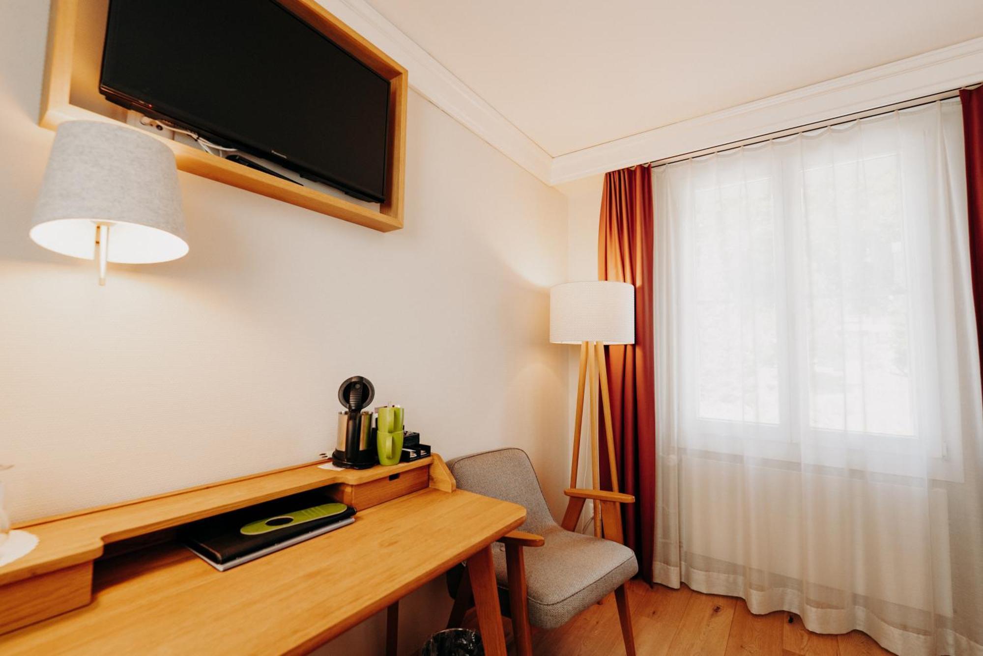 Parkhotel Schoenegg Grindelwald Room photo